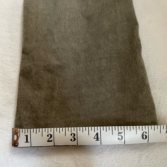 Anthropologie Pilcro and the Letterpress Green Corduroy Pants Parallel Size 27 - Picture 9 of 10
